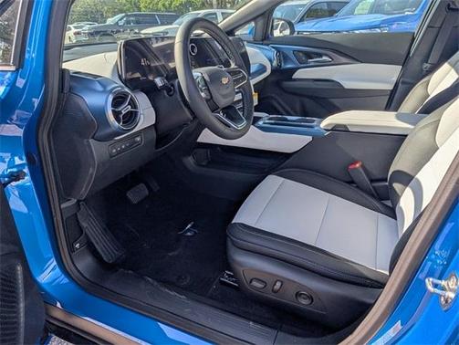 2026 Chevrolet Equinox EV LT 2