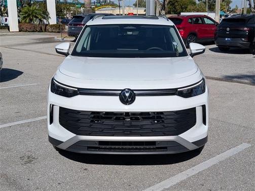 2025 Volkswagen Tiguan 2.0T SE