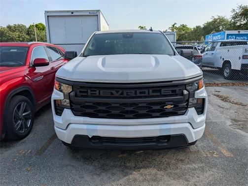 2025 Chevrolet Silverado 1500 Custom