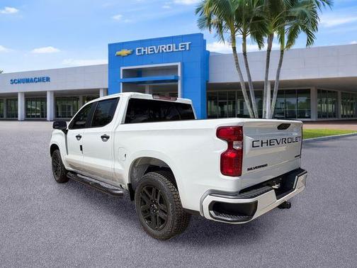Summit White 2026 Chevrolet Silverado 1500 Custom