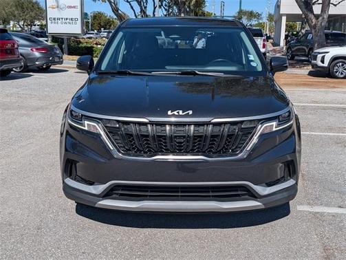 2023 Kia Carnival LX