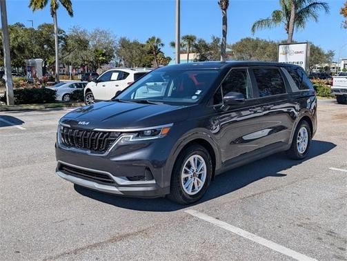 2023 Kia Carnival LX