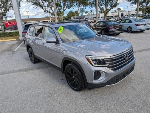 2025 Volkswagen Atlas 2.0T SE w/Technology