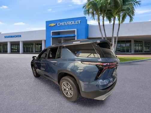 Lakeshore Blue Metallic 2026 Chevrolet Traverse LT