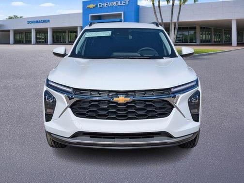 Summit White 2026 Chevrolet Trax LT