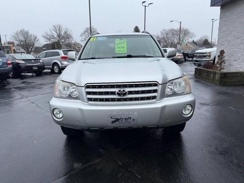 2001 Toyota Highlander Base