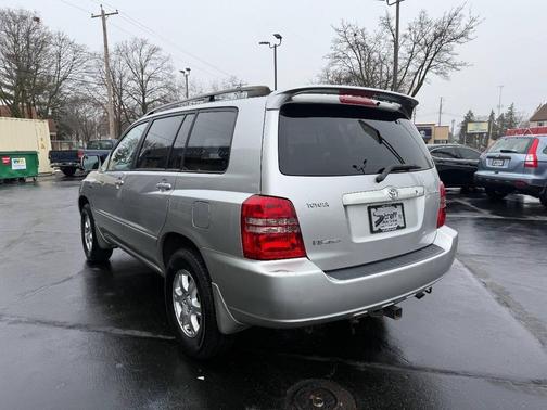 2001 Toyota Highlander Base