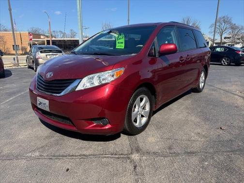 2011 Toyota Sienna LE