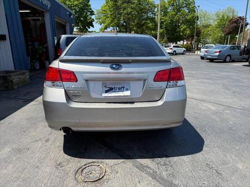 2014 Subaru Legacy Premium