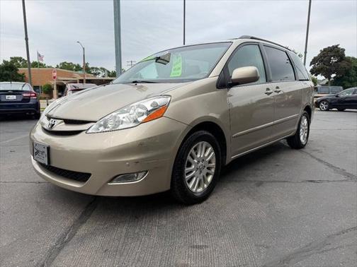 2010 Toyota Sienna XLE