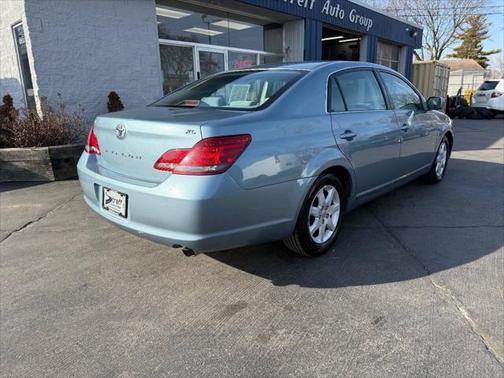 2008 Toyota Avalon XL