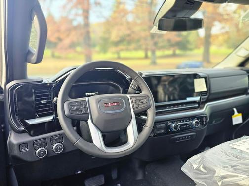 2026 GMC Sierra 2500 SLE