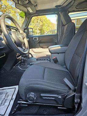 2023 Jeep Gladiator Sport S