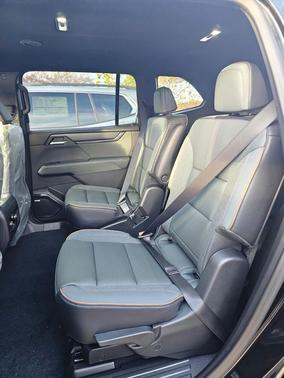 2026 GMC Acadia AT4 AWD