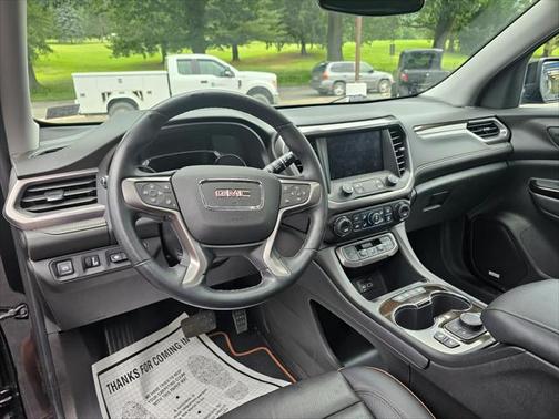 2023 GMC Acadia AWD AT4