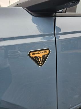 Azure Gray Metallic Tri-Coat 2024 Ford Bronco Badlands