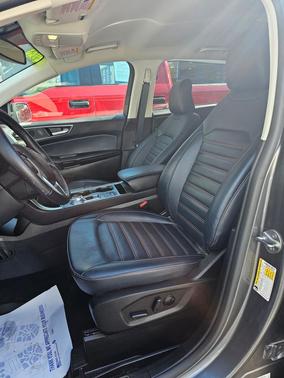 Carbonized Gray Metallic 2023 Ford Edge SEL
