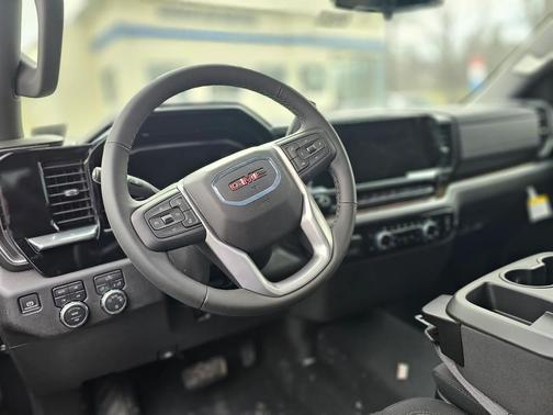 2025 GMC Sierra 1500 SLE