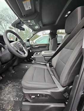 2025 GMC Sierra 1500 SLE