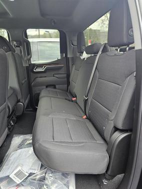 2025 GMC Sierra 1500 SLE