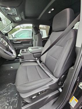 2025 GMC Sierra 1500 SLE
