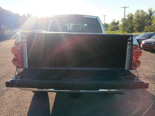 Bright Silver Metallic Clearcoat 2007 Dodge Ram 1500 Laramie Mega Cab