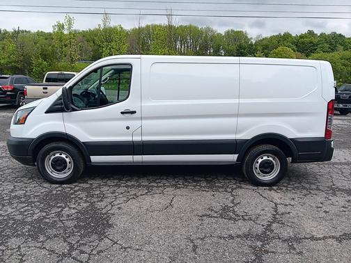 Oxford White 2017 Ford Transit-150 Base