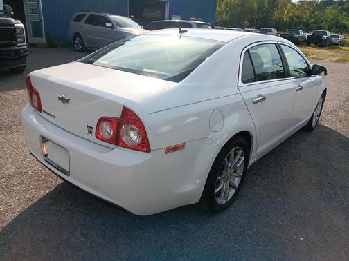 White 2011 Chevrolet Malibu LTZ
