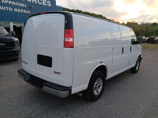 Summit White 2021 GMC Savana 2500 Work Van