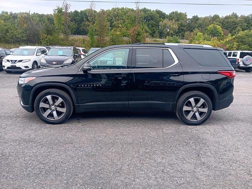 Mosaic Black Metallic 2018 Chevrolet Traverse LT Leather