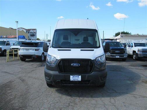 2022 Ford Transit-250 Base