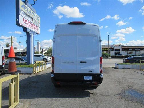2022 Ford Transit-250 Base