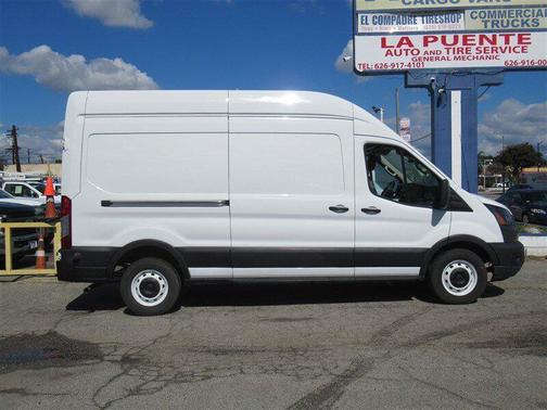 2022 Ford Transit-250 Base
