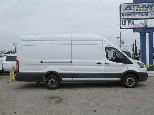 2022 Ford Transit-250 Base