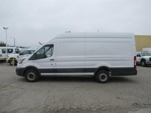 2022 Ford Transit-250 Base