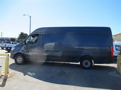 2019 Mercedes-Benz Sprinter 2500 Cargo Van