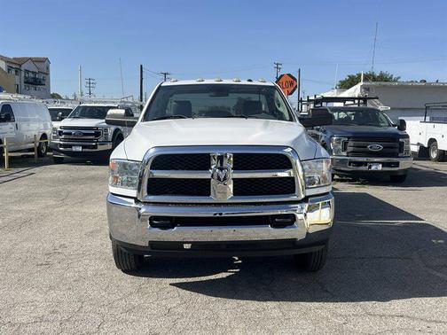 2018 RAM 3500 Tradesman/SLT