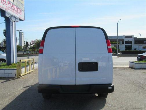 2022 Chevrolet Express 3500 RWD 3500 Regular Wheelbase WT