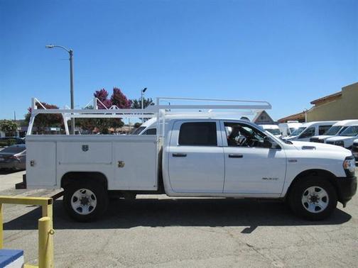 2021 RAM 2500 Tradesman Crew Cab 4x2 8' Box