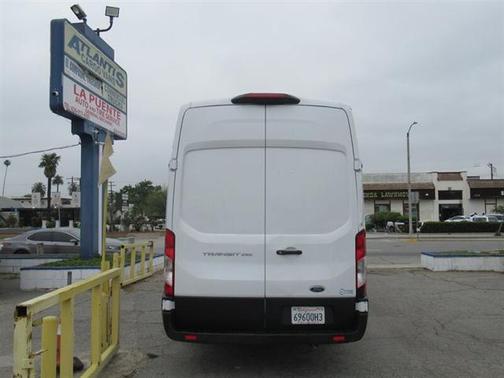 2022 Ford Transit-250 Base