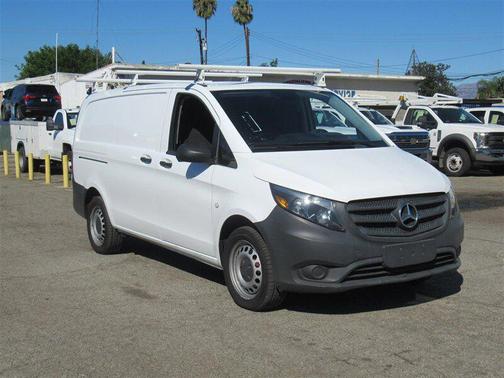 2018 Mercedes-Benz Metris Base