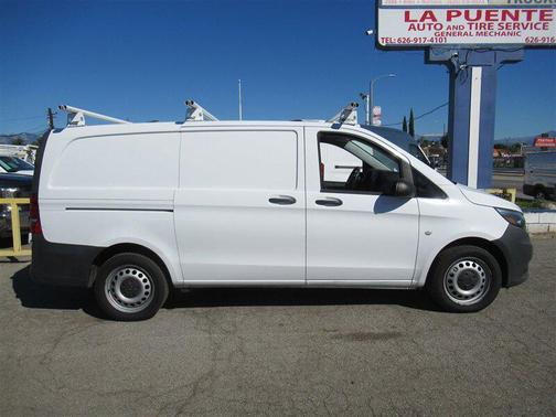 2018 Mercedes-Benz Metris Base