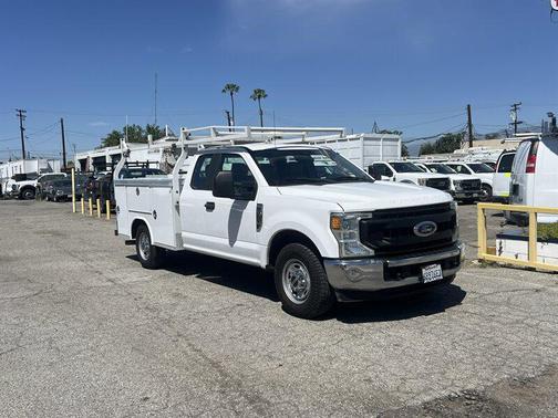 Oxford White 2020 Ford F-350 Utility Truck