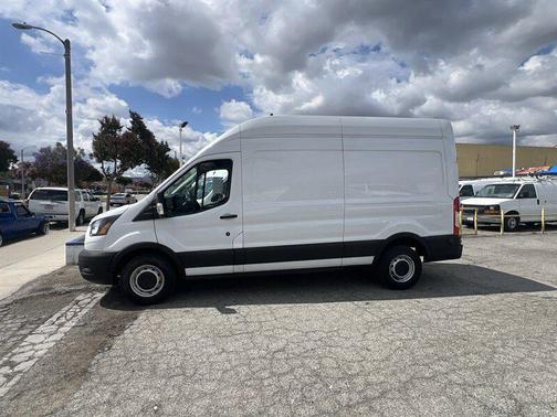 Oxford White 2020 Ford Transit-250 Base