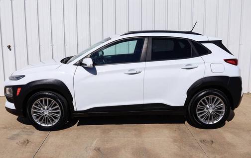 Chalk White 2018 Hyundai KONA SEL 2.0L Auto AWD