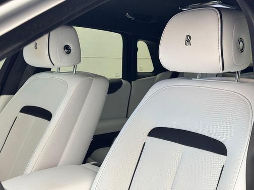 2023 Rolls-Royce Ghost 