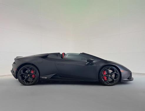 2023 Lamborghini Huracan EVO Spyder RWD