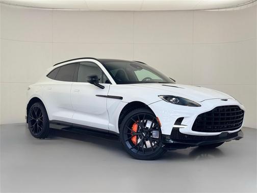 2025 Aston Martin DBX 707