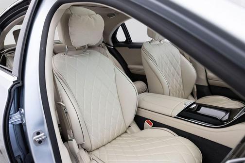 Cirrus Silver Metallic 2024 Mercedes-Benz S-Class 4MATIC