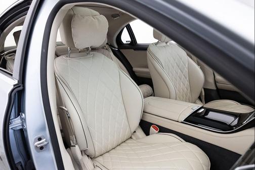 Cirrus Silver Metallic 2024 Mercedes-Benz S-Class 4MATIC